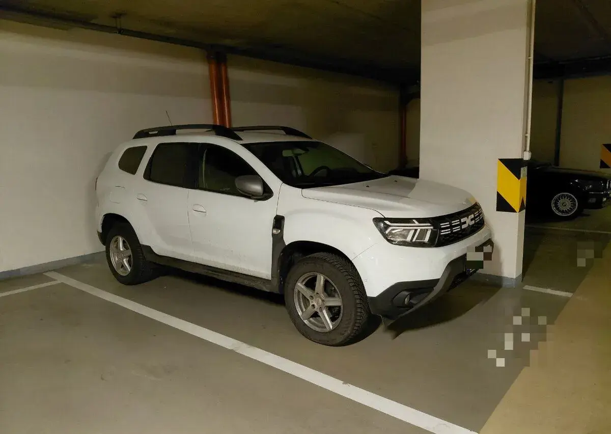 Pronájem parkovacího stání Pod Harfou (Poděbradská, Praha 9)