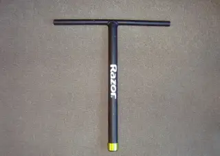 Řídítka ke koloběžce