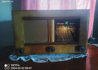 Starožitné plně funkční rádio Sachsenverk olympia 403wk