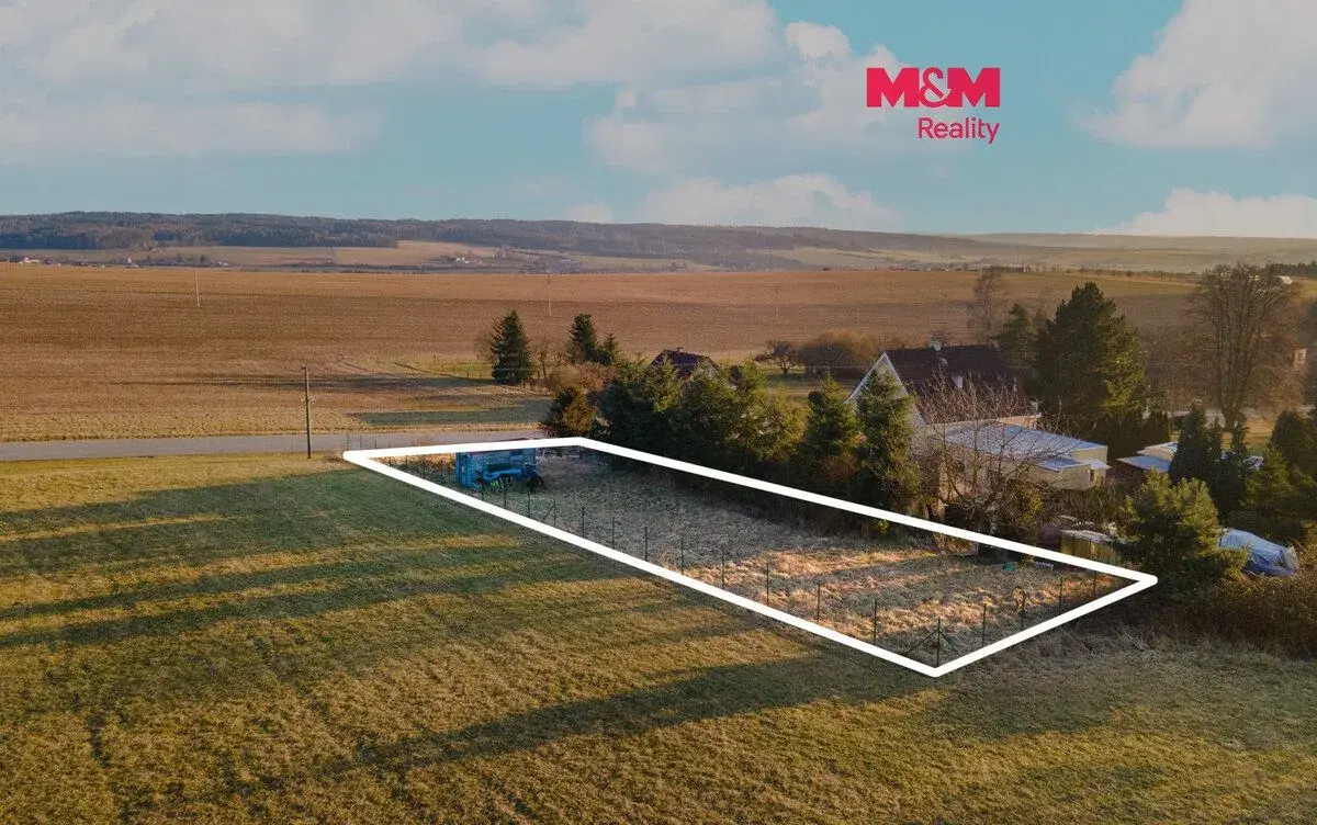 Prodej pozemku k bydlení, 733 m², Břasy