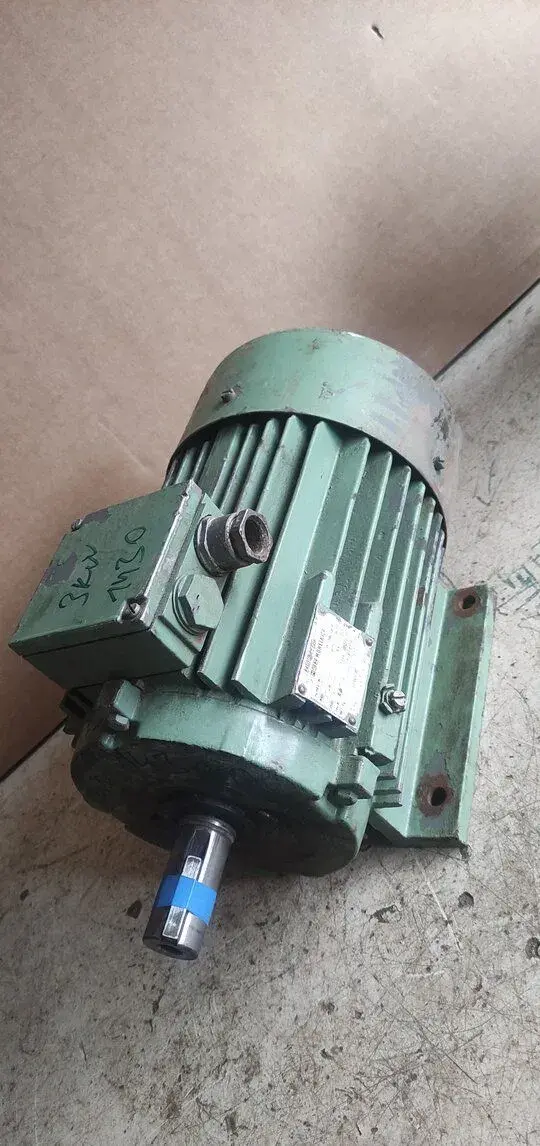 elektromotor MEZ Mohelnice 3kw/1420 ot./min