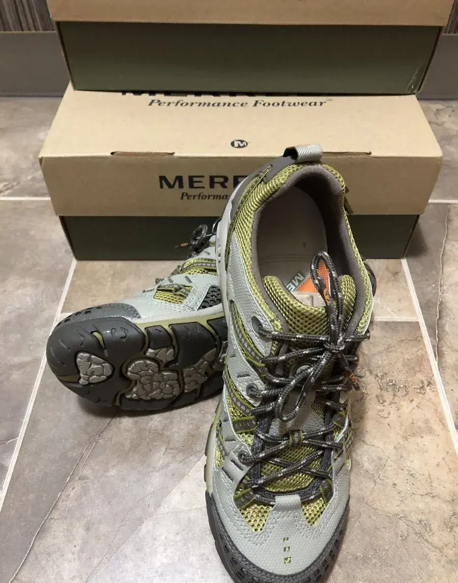 NOVÉ boty Merrell vel. 38,5