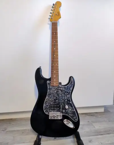 Elektrická kytara Squier Bullet Strat