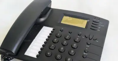 2x NOVÝ STOLNÍ TELEFON UCOM Allure 500 (Easy Phone)