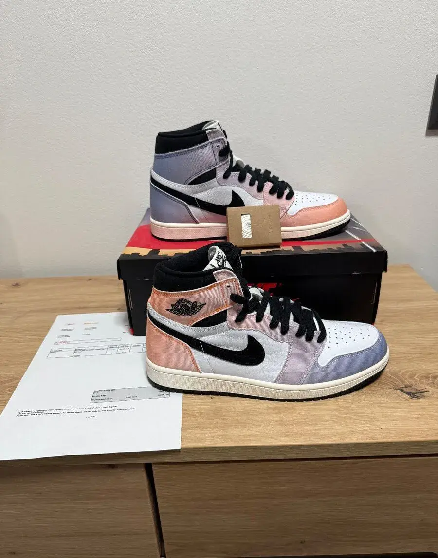 Jordan 1 OG craft skyline