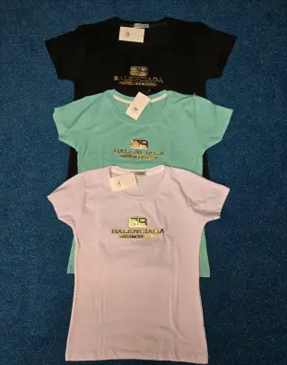 Nove Tričko Balenciaga