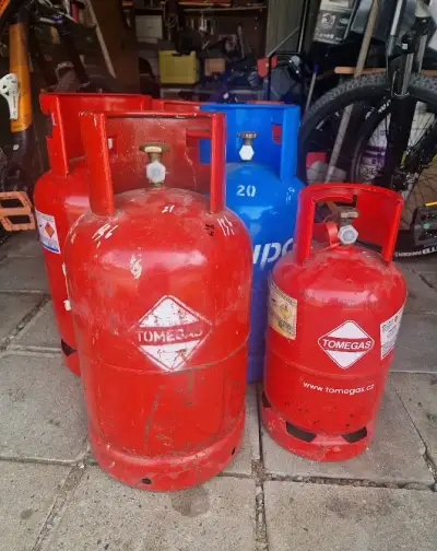 Plynova lahev propan butan pb bomba 10kg / 5kg gril karavan