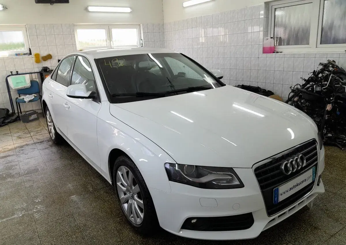 Audi A4 – 2011, 286 933 km