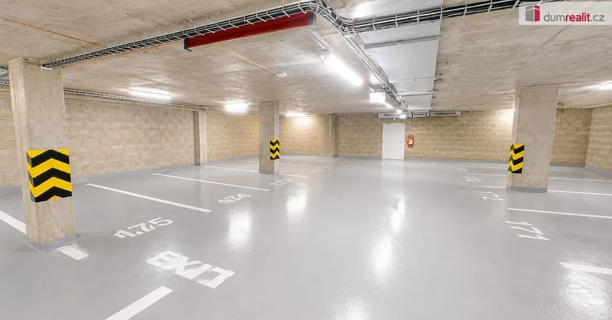Parkovací stání, 13 m2, Praha 9 - Vysočany