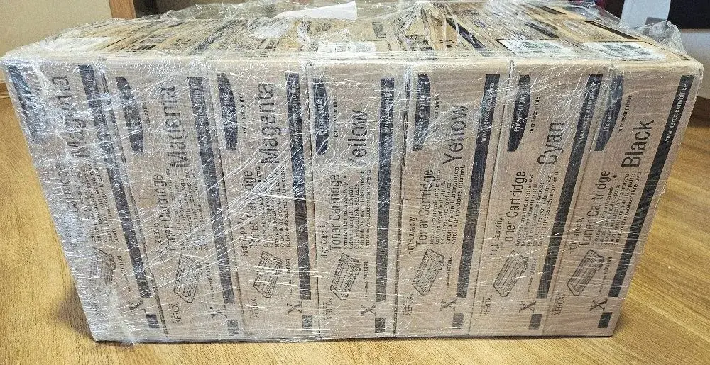 Tiskárnu Xerox 6100 - plus příslušenství