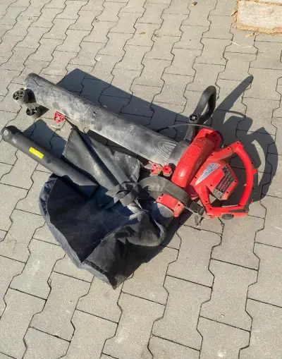 Foukač a vysavač listí 230V