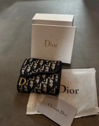 Dior peněženka
