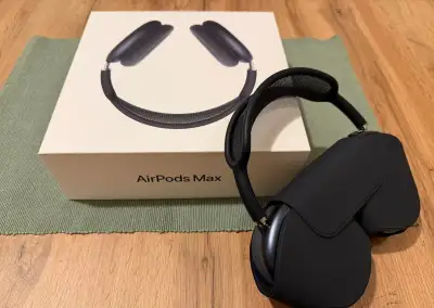 Apple AirPods Max 2 - temně inkoustové