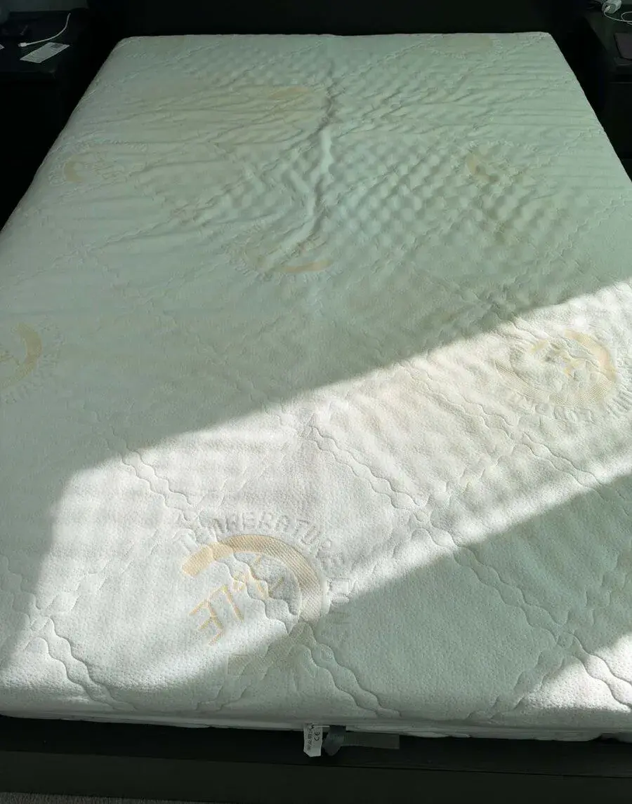Matrace 140 × 200 cm – paměťová pěna