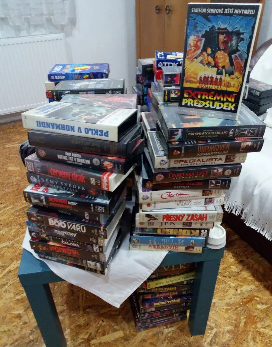 Přehravač ,kazety VHS