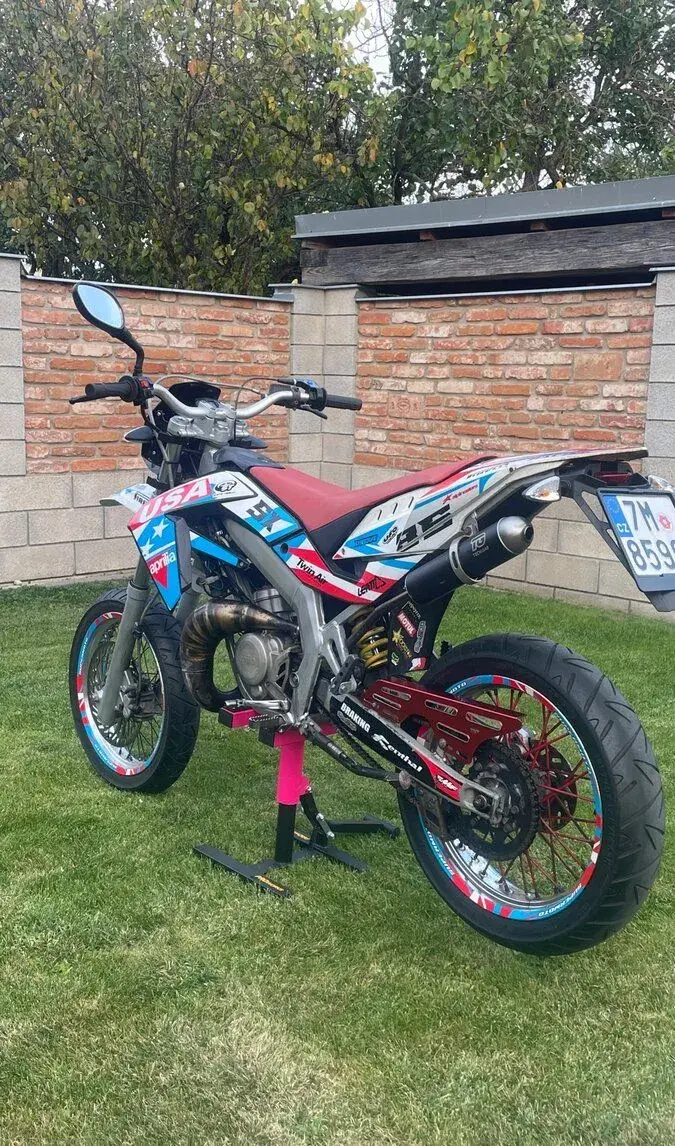 Aprilia SX 50/77