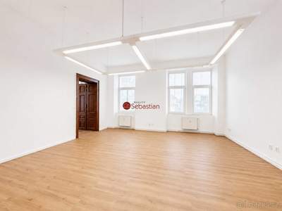 Pronájem kancelářských prostor, 182 m² – Wlachův dům, tř. Mí