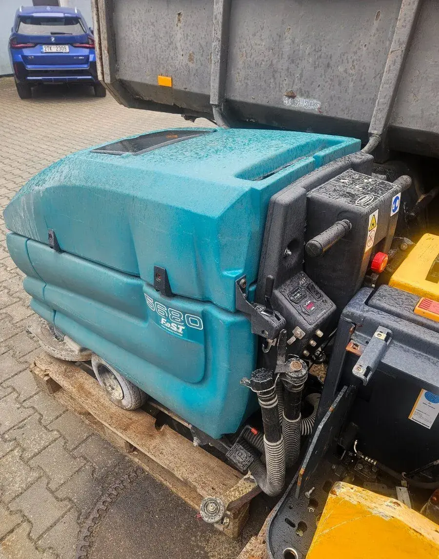Tennant 5680 fast