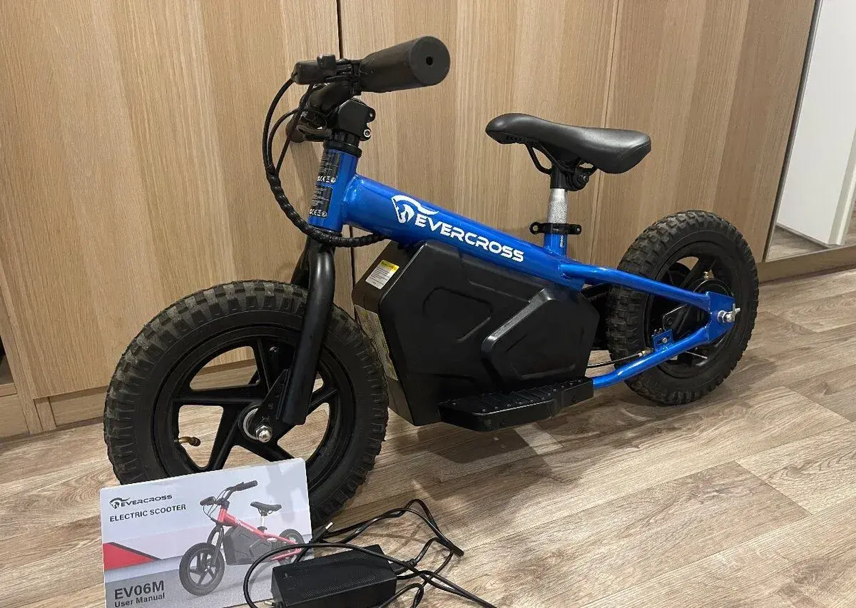 Elektrická koloběžka / elektrokolo Evercross EV06M