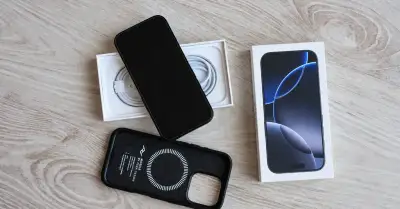 Apple iPhone 16 Pro 256 GB - stav bez škrábance