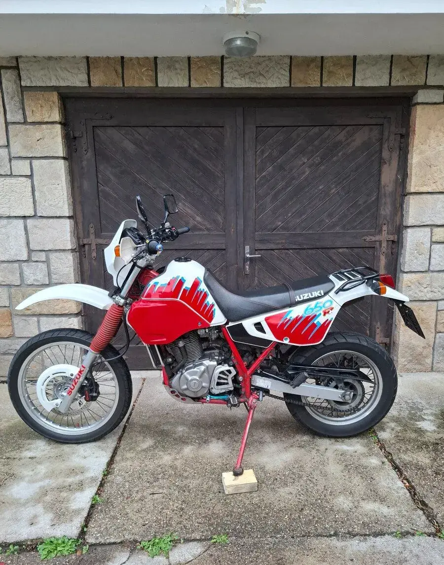 Suzuki DR 650 R