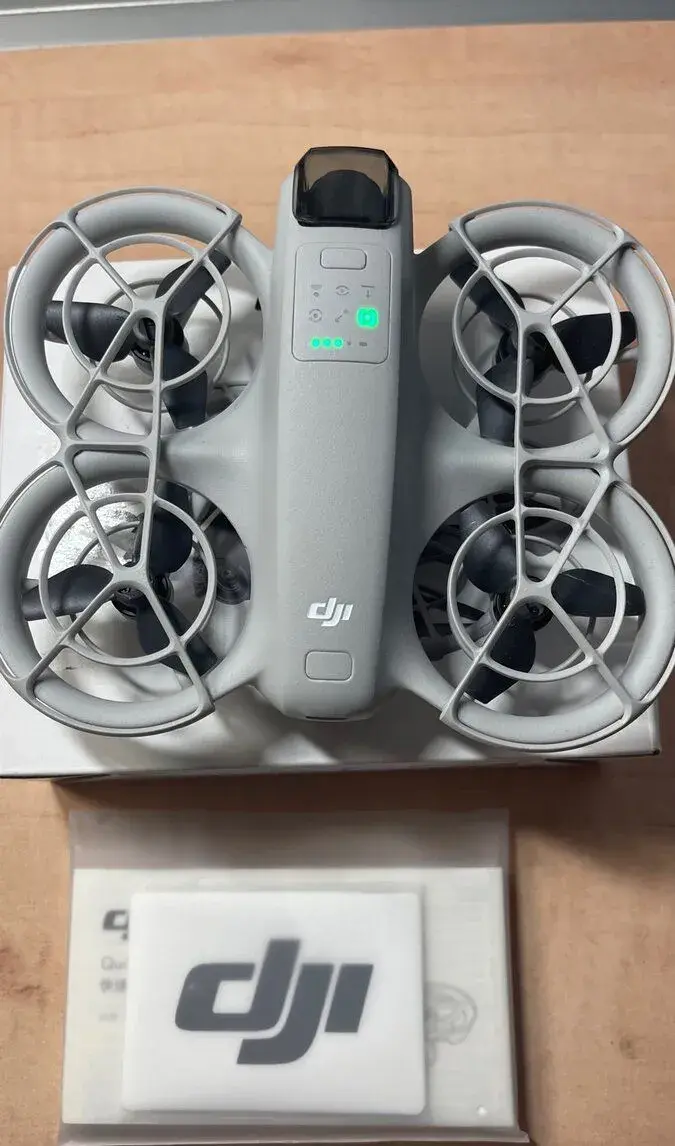Dron DJI Neo