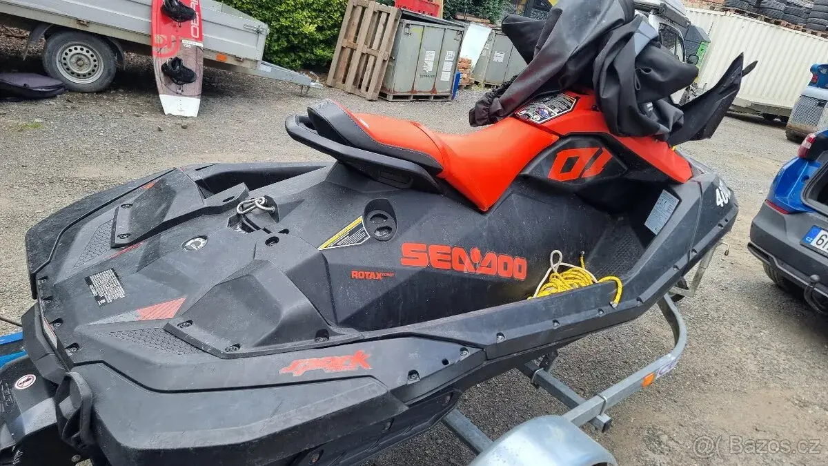 SEA DOO SPARK TRIXX 90hp 2022 vcetne voziku