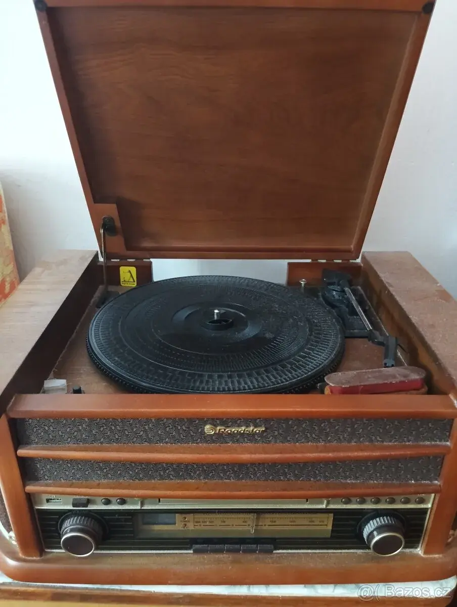Retro gramofon 5v1 Roadstar HIF-1899TUMPK
