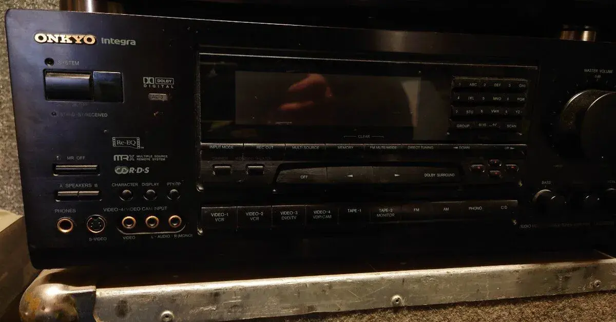 Onkyo integra