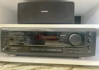 Zesilovač SONY