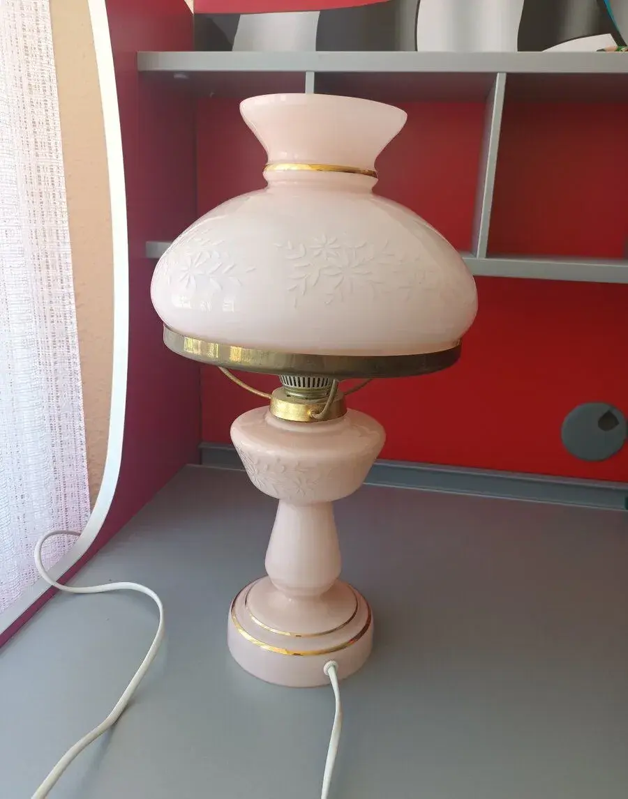 Růžová lampa