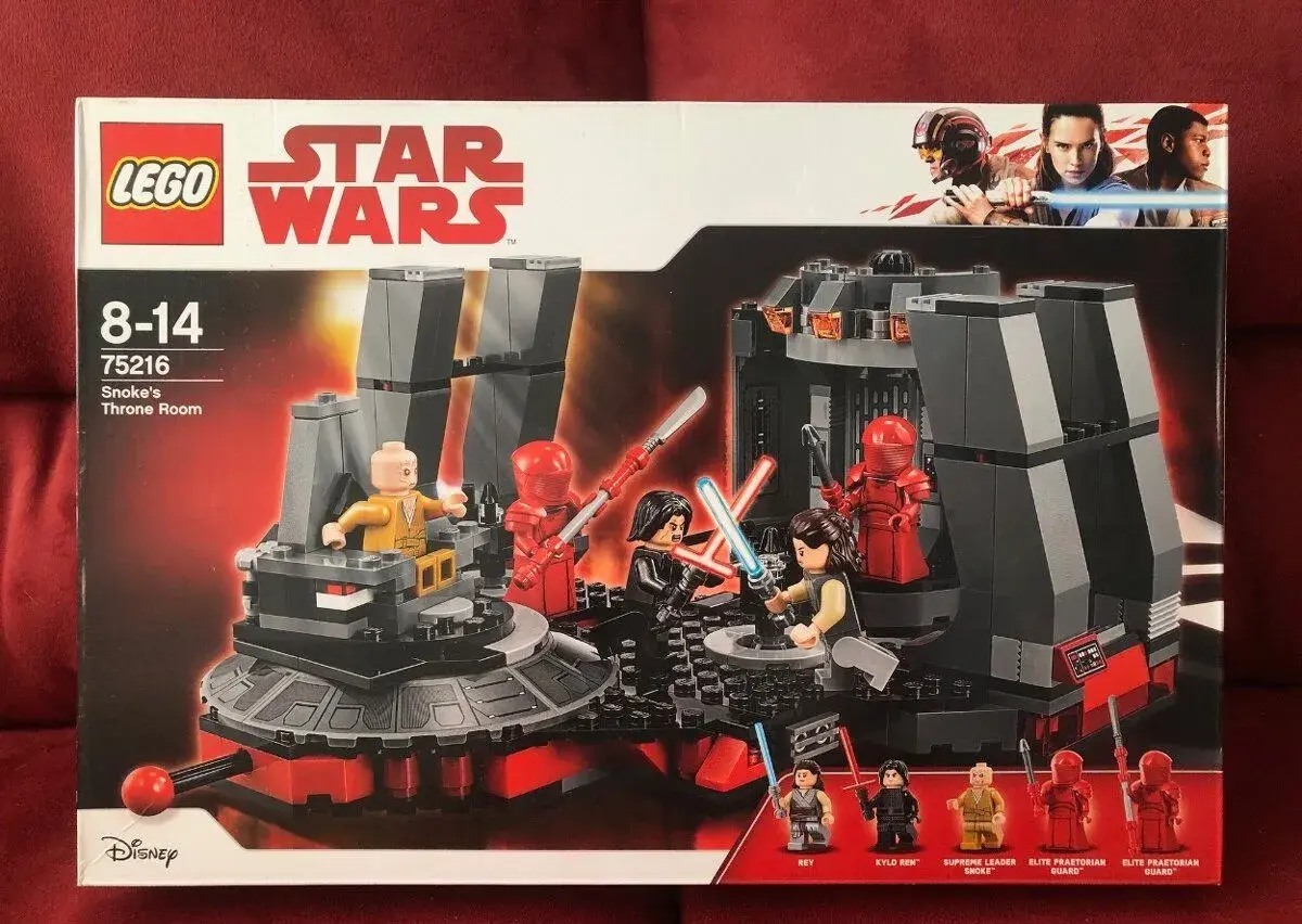 LEGO Star Wars 75216 Snokeův trůnní sál - Bez figurek