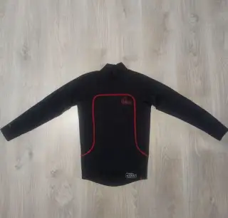 Neoprénové triko na moto.