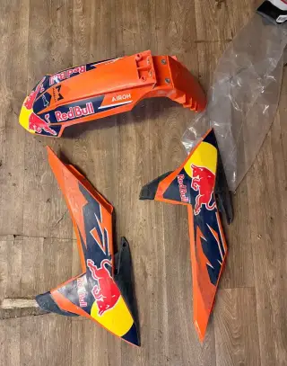 Plasty KTM