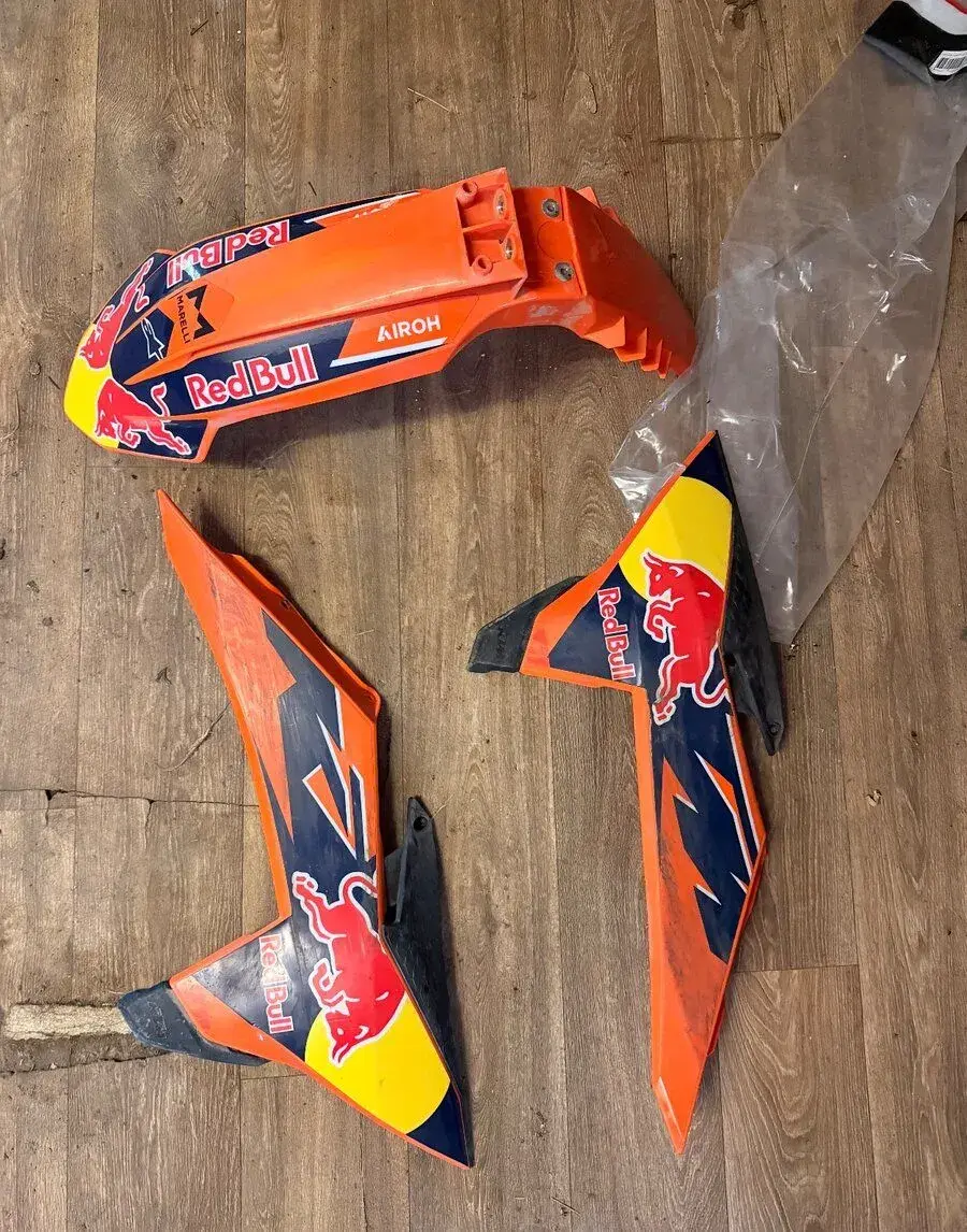 Plasty KTM