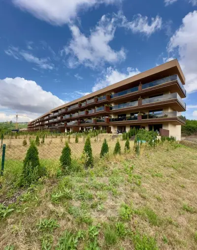 Pronájem bytu 1+kk, 35 m², terasa 10 m², zahrada 130 m², GS