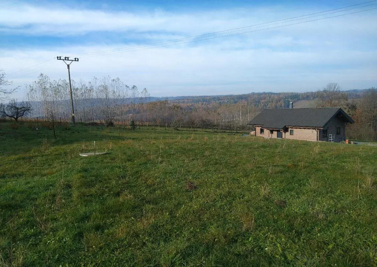 Stavební pozemek Slatina u Bílovce 1500 m2