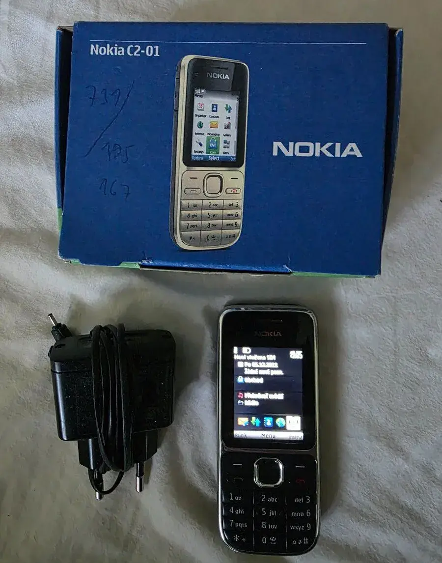 Nokia C2-01 + originální krabice a nabíječka