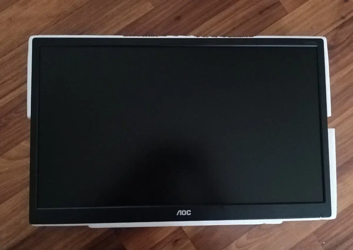 LCD monitor AOC 22"
