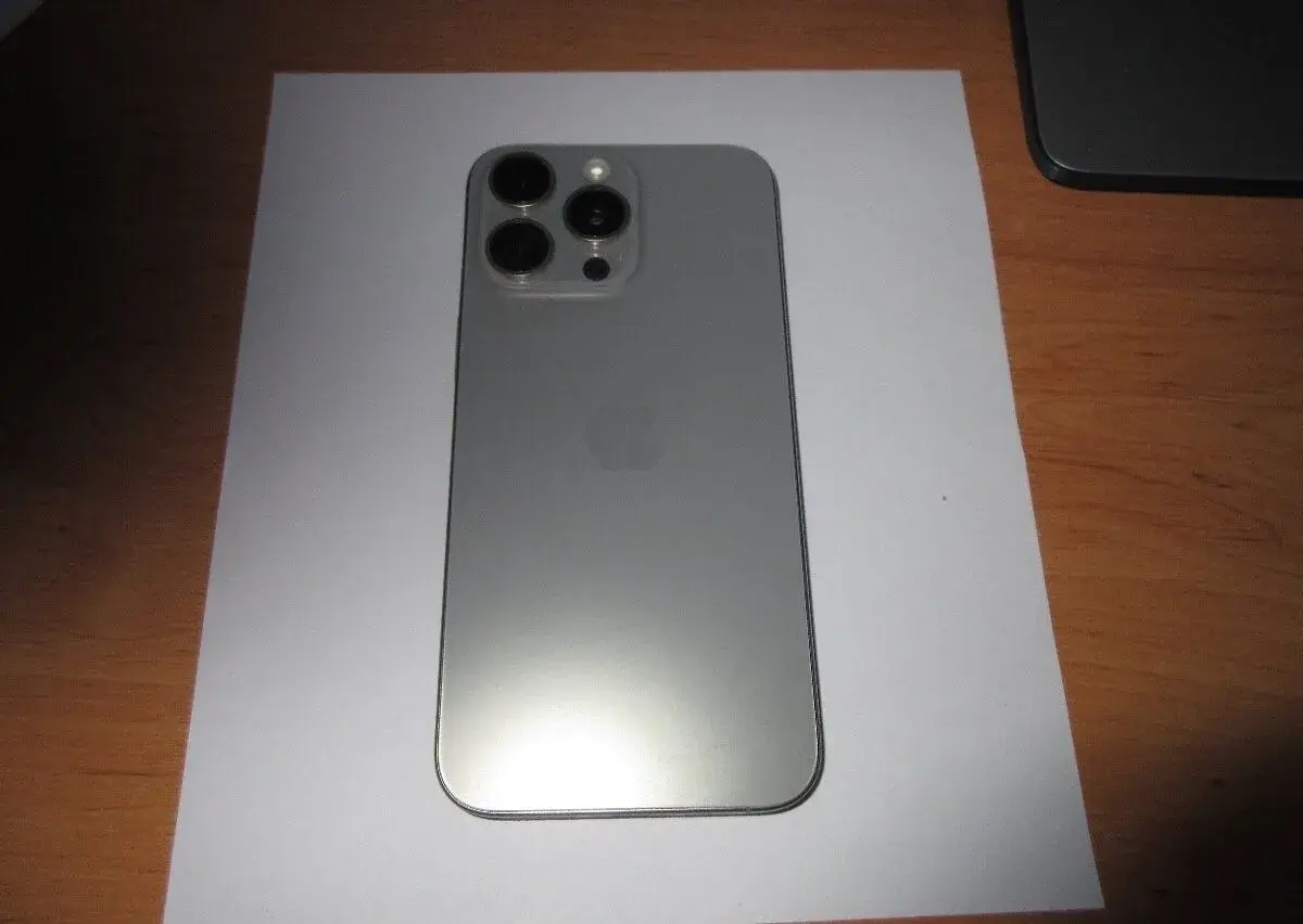 iPhone 15 pro max, 256 Gb, Titanium, úplně nový.