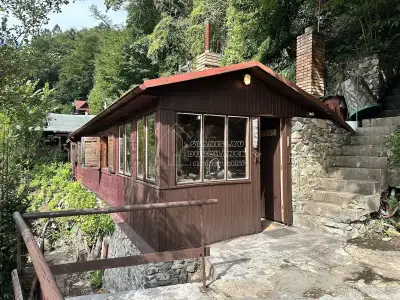 Chata 44 m2 na břehu Sázavy, Luka pod Medníkem, Spojené osad