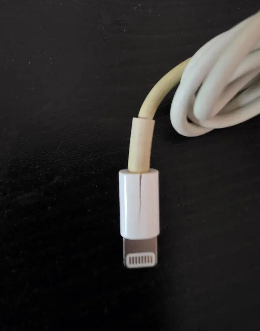 3 ks Apple USB nabíjecí a datový kabel s lightning 1m