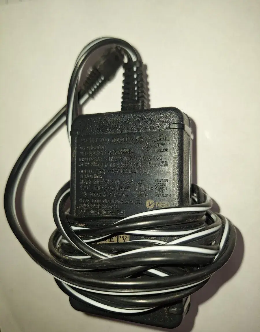 SONY AC-L200D