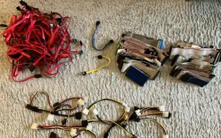 Propojovací kabely k PC zdroji a sata + IDE kabely