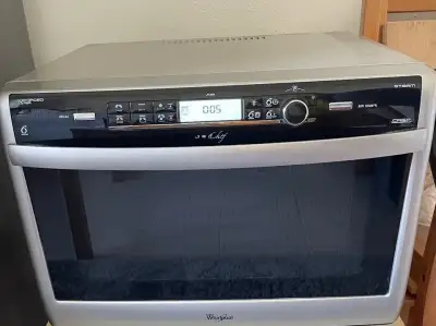Mikrovlnná trouba Whirpool JT369 s crisp