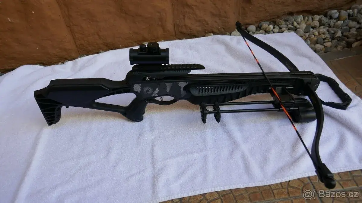 Kuše Barnett Blackcat//165LBS