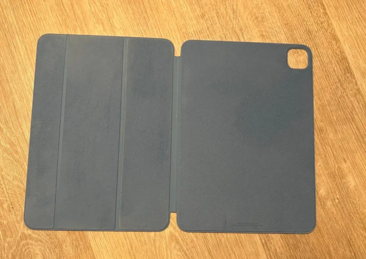 Apple Smart Folio pro 11” iPad Pro M4, M5