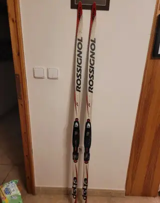 Kvalitní běžky 160cm