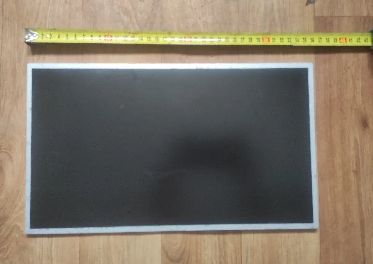 různé druhy LCD display - náhradní díly