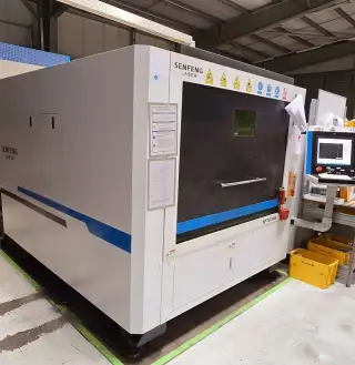 POUŽITÝ VLÁKNOVÝ LASER - 1313 - 3KW